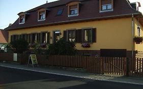 chez monika